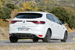 Renault M&eacute;gane E-TECH H&iacute;brido enchufable 117 kW (160 CV) R.S Line E-TECH Turismo Blanco Nacarado Exterior Posterior-Lateral 5 puertas
