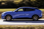 Ford Mustang Mach-E GT AWD 358 kW (487 CV) Rango Extendido 99 kWh Mach-E GT Todo terreno Azul Grabber Exterior Lateral 5 puertas