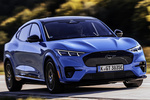 Ford Mustang Mach-E GT AWD 358 kW (487 CV) Rango Extendido 99 kWh Mach-E GT Todo terreno Azul Grabber Exterior Lateral-Frontal 5 puertas