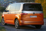 Volkswagen T7 Multivan Corto 1.4 eHybrid 160 kW (218 CV) DSG 6 vel. Life Multivan Corto eHybrid Veh&iacute;culo comercial Mono-Silver Metallic / Energetic Orange Metallic Exterior Lateral-Posterior 5 puertas