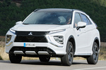 Mitsubishi Eclipse Cross PHEV Kaiteki+ 4WD PHEV Kaiteki+ Todo terreno Blanco Diamante metalizado Exterior Frontal-Lateral 5 puertas