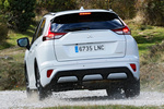 Mitsubishi Eclipse Cross PHEV Kaiteki+ 4WD PHEV Kaiteki+ Todo terreno Blanco Diamante metalizado Exterior Lateral-Posterior 5 puertas