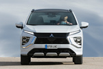 Mitsubishi Eclipse Cross PHEV Kaiteki+ 4WD PHEV Kaiteki+ Todo terreno Blanco Diamante metalizado Exterior Frontal 5 puertas