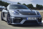 Porsche 718 Cayman GT4 RS Cayman GT4 RS con paquete opcional Weissach Coup&eacute; Arctic Grey Exterior Lateral-Frontal 3 puertas