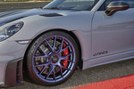 Porsche 718 Cayman GT4 RS Cayman GT4 RS con paquete opcional Weissach Coup&eacute; Arctic Grey Exterior Llanta 3 puertas