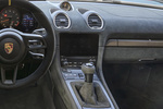 Porsche 718 Cayman GT4 RS Cayman GT4 RS con paquete opcional Weissach Coup&eacute; Interior Consola Central 3 puertas