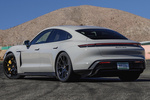 Porsche Taycan GTS GTS Turismo Cray&oacute;n Exterior Lateral-Posterior 5 puertas