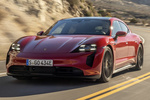 Porsche Taycan GTS Sport Turismo GTS Sport Turismo Turismo familiar Rojo Carm&iacute;n Exterior Frontal-Lateral 5 puertas