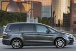 Ford Galaxy 2.5 FHEV 140 kW (190 CV) Titanium Monovolumen Azul Pantera Exterior Lateral 5 puertas