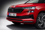 Skoda Karoq 2.0 TSI 140 kW (190 CV) DSG 4x4 Sportline Todo terreno Rojo Velvet Metalizado Exterior Frontal 5 puertas