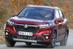Suzuki S-Cross 1.4T Mild Hybrid 4x4 S3 Todo terreno Rojo Energetic Metalizado Exterior Frontal-Lateral 5 puertas