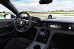 Porsche Taycan GTS GTS con Paquete interior GTS Cray&oacute;n Turismo Interior Salpicadero 5 puertas