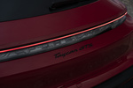 Porsche Taycan GTS Sport Turismo GTS Sport Turismo Turismo familiar Rojo Carm&iacute;n Exterior Pilotos 5 puertas