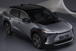 Toyota bZ4X 220E 4x4 Style Plus Todo terreno Bi-tono Gris &Aacute;tomo Exterior Cenital-Lateral-Frontal 5 puertas