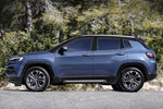 Jeep Compass Edici&oacute;n 80 Aniversario Edici&oacute;n 80 Aniversario Todo terreno Azul JetSet con Techo Negro Exterior Lateral 5 puertas