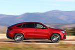 Mercedes-Benz GLE 350 de 4MATIC Coup&eacute; Premium Plus con Paquete Night de Coup&eacute; Todo terreno Rojo Jacinto Metalizado Exterior Lateral 5 puertas