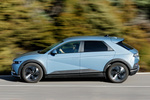 Hyundai IONIQ 5 160 kW (218 CV) 73 kWh RWD Star Todo terreno Lucid Blue Exterior Lateral 5 puertas