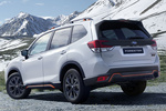 Subaru Forester Gama Forester MHEV Gama Forester MHEV Todo terreno Crystal White Pearl Exterior Lateral-Posterior 5 puertas
