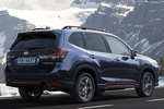 Subaru Forester Edici&oacute;n 25 Aniversario Edici&oacute;n 25 Aniversario Todo terreno Dark Blue Pearl Exterior Posterior-Lateral 5 puertas