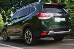 Subaru Forester Gama Forester MHEV Gama Forester MHEV Todo terreno Cascade Green Silica Exterior Lateral-Posterior 5 puertas