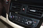 Invicta Electric D2S Gama D2S 2022 Gama D2S 2022 Turismo Interior Climatizador 3 puertas