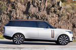 Land Rover Range Rover P530 LWB 7 plazas SV LWB 7 plazas Todo terreno Icy White Serenity Exterior Lateral 5 puertas