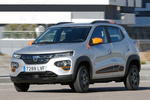 Dacia Spring Electric 45 (33 kW) Comfort Plus Todo terreno Gris Rayo Exterior Frontal-Lateral 5 puertas