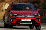Volkswagen Taigo 1.5 TSI 110 kW (150 CV) DSG R Line Todo terreno Rojo Intenso Metalizado Exterior Lateral-Frontal 5 puertas
