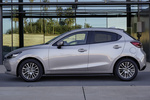 Mazda Mazda2 e-SKYACTIV G 1.5 66 kW (90 CV) M Hybrid Gama Mazda2 Turismo Platinum Quarz Exterior Lateral 5 puertas