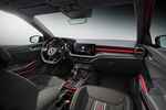 Skoda Fabia Gama Fabia MONTE CARLO Turismo Rojo Velvet Metalizado Interior Salpicadero 5 puertas