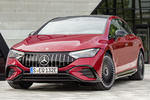Mercedes-Benz EQE AMG 43 4MATIC AMG 43 4MATIC Turismo Rojo Jacinto Exterior Frontal-Lateral 4 puertas