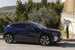 Renault M&eacute;gane Gama E-TECH Electric iconic Turismo Azul Noche con Techo Negro Exterior Toma de recarga 5 puertas