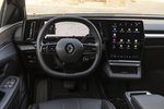 Renault M&eacute;gane Gama E-TECH Electric iconic Turismo Interior Salpicadero 5 puertas