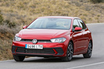 Volkswagen Polo 1.0 TSI 70 kW (95 CV) Life Turismo Rojo Intenso Metalizado Exterior Frontal-Lateral 5 puertas