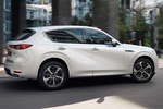 Mazda CX-60 Gama CX-60 PHEV Takumi PHEV Todo terreno Rodium White Exterior Posterior-Lateral 5 puertas