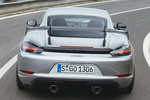 Porsche 718 Cayman GT4 RS Cayman GT4 RS con paquete opcional Weissach Coup&eacute; Plata GT Metalizado Exterior Posterior 3 puertas