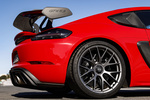 Porsche 718 Cayman GT4 RS Cayman GT4 RS con paquete opcional Weissach Coup&eacute; Rojo Guardia Exterior Llanta 3 puertas