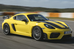 Porsche 718 Cayman GT4 RS Cayman GT4 RS con paquete opcional Weissach Coup&eacute; Amarillo Racing Exterior Lateral-Frontal 3 puertas