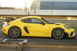 Porsche 718 Cayman GT4 RS Cayman GT4 RS con paquete opcional Weissach Coup&eacute; Amarillo Racing Exterior Lateral 3 puertas