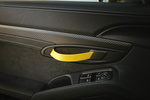Porsche 718 Cayman GT4 RS Cayman GT4 RS con paquete opcional Weissach Coup&eacute; Interior Detalle 3 puertas