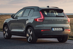 Volvo XC40 Recharge El&eacute;ctrico Puro Twin Gama XC40 Recharge El&eacute;ctrico Puro Todo terreno Verde Sage Exterior Lateral-Posterior 5 puertas