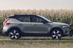 Volvo XC40 Recharge El&eacute;ctrico Puro Twin Gama XC40 Recharge El&eacute;ctrico Puro Todo terreno Verde Sage Exterior Lateral 5 puertas