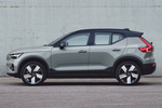 Volvo XC40 Recharge El&eacute;ctrico Puro Twin Gama XC40 Recharge El&eacute;ctrico Puro Todo terreno Verde Sage Exterior Lateral 5 puertas