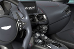 Aston Martin Vantage V12 Vantage V12 Vantage Coup&eacute; Interior Consola Central 2 puertas