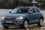 Volkswagen T-Roc 1.0 TSI 81 kW (110 CV) Life Todo terreno Petroleum Blue Metalizado con Techo Negro Exterior Frontal-Lateral 5 puertas