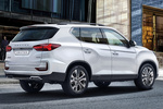 SsangYong Rexton D22 DTR 4x4 Aut. 7 plazas Limited Todo terreno Grand White Exterior Posterior-Lateral 5 puertas