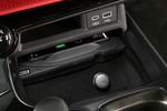 Lexus NX 350h 4WD F Sport con Cuero Rojo Coral 350h Todo terreno Interior Detalle 5 puertas