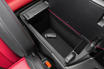 Lexus NX 350h 4WD F Sport con Cuero Rojo Coral 350h Todo terreno Interior Guantera y recept&aacute;culo 5 puertas
