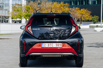 Toyota Aygo X Cross Trendy Edition Cross Trendy Edition Todo terreno Bi-tono Chili Red Exterior Posterior 5 puertas