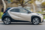 Toyota Aygo X Cross Trendy Edition S-CVT Cross Trendy Edition Todo terreno Bi-tono Ginger Exterior Lateral 5 puertas